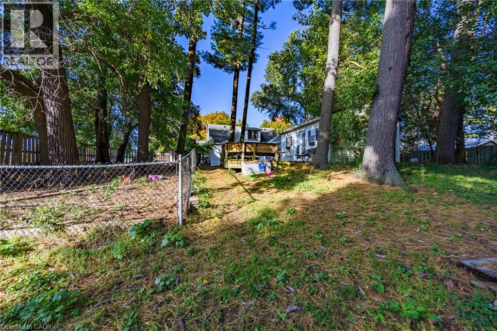 739 James Street — photo 25