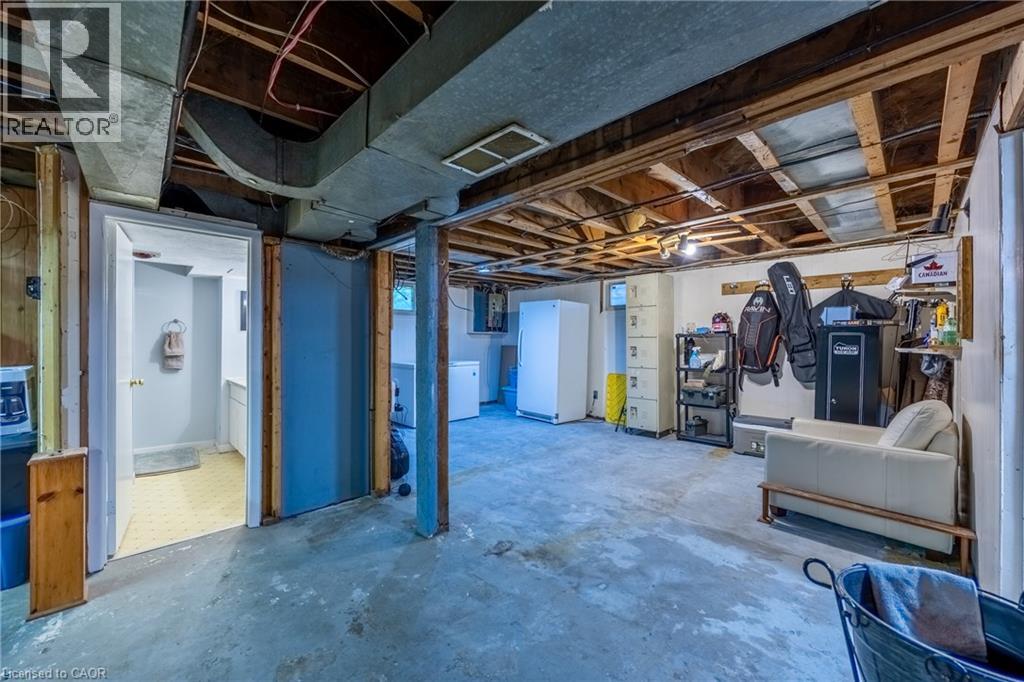 739 James Street — photo 16