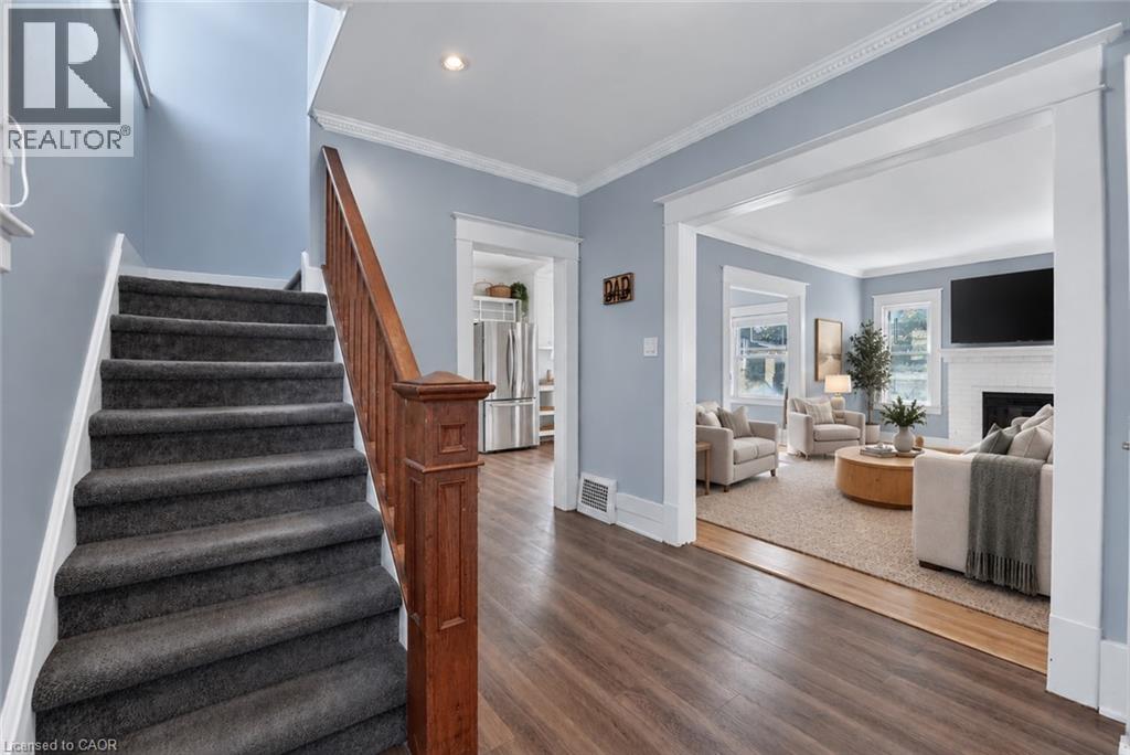 4648 Stanley Avenue — photo 4