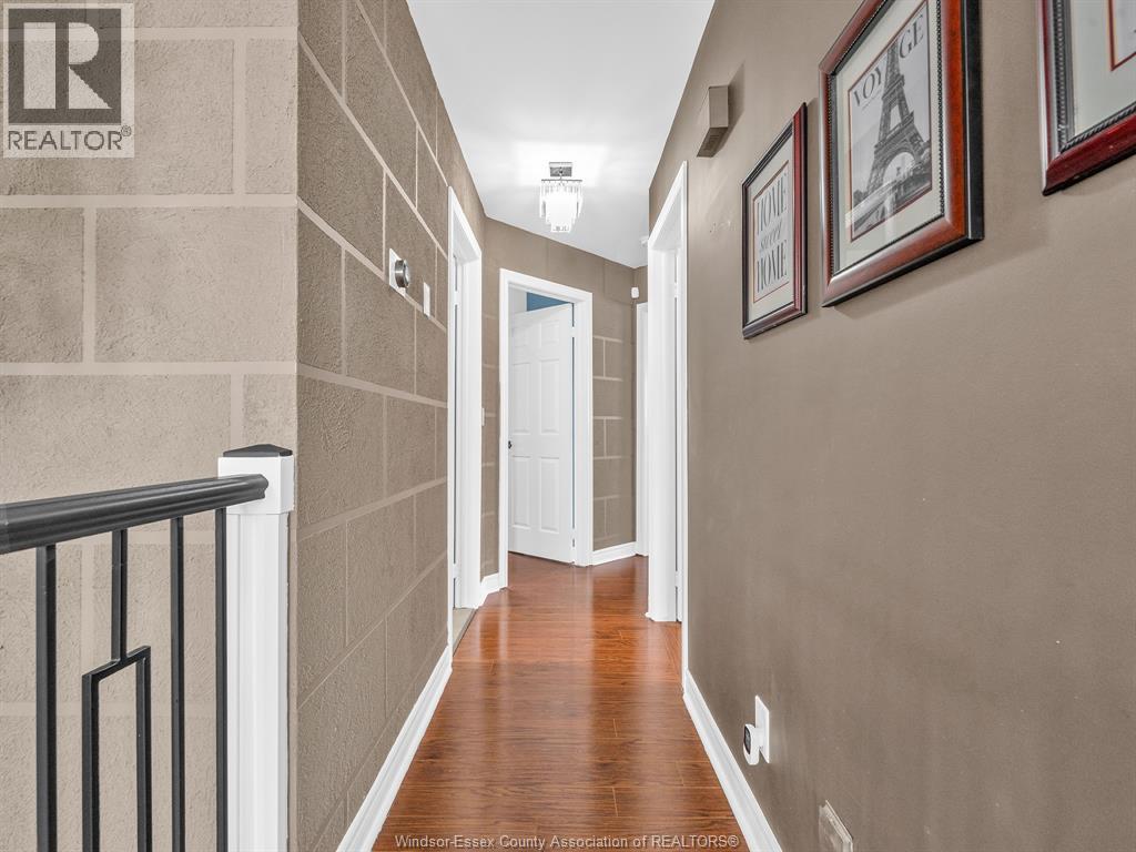 2575 WILDBERRY - 20