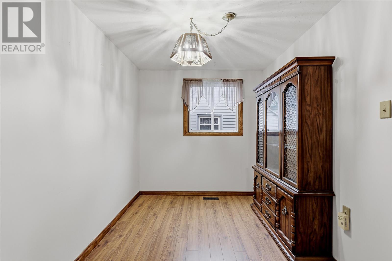 165 Spadina Ave — photo 11