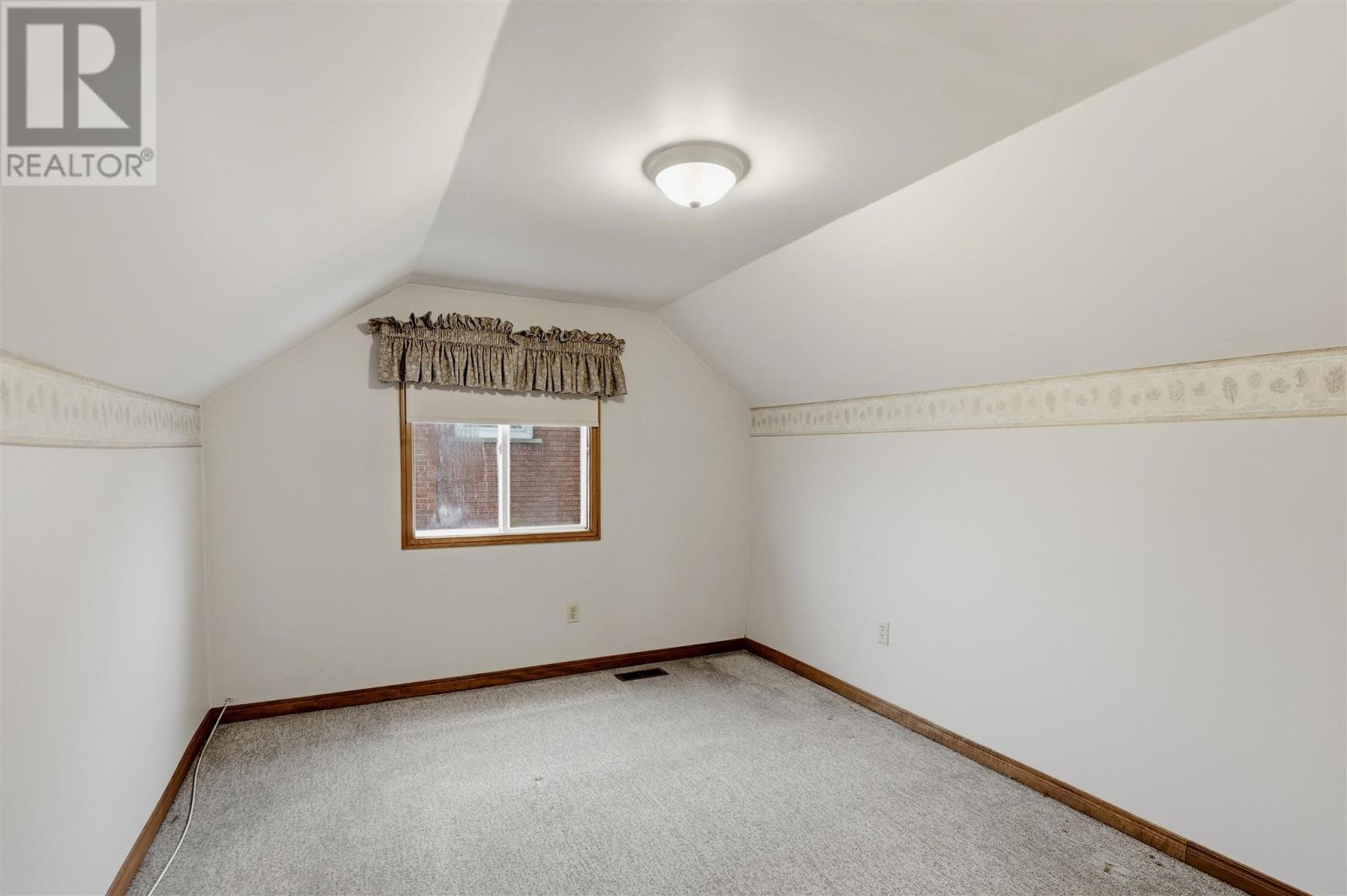 165 Spadina Ave — photo 15