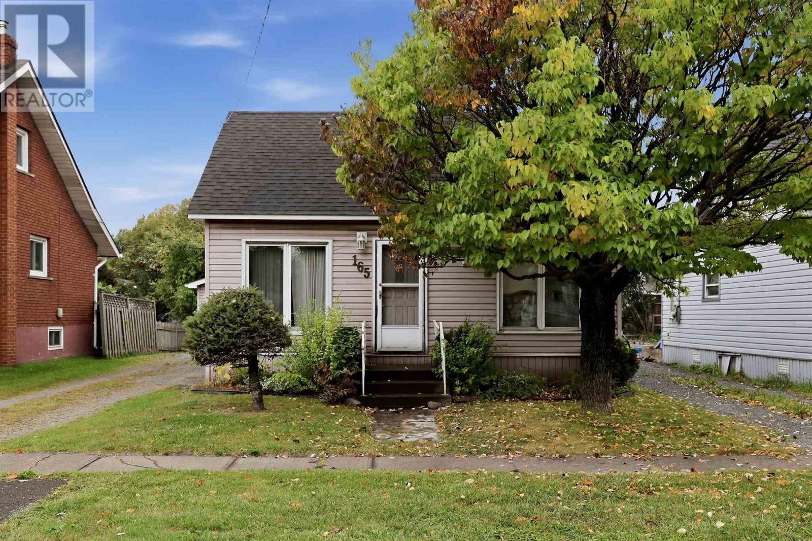 165 Spadina Ave — photo 24