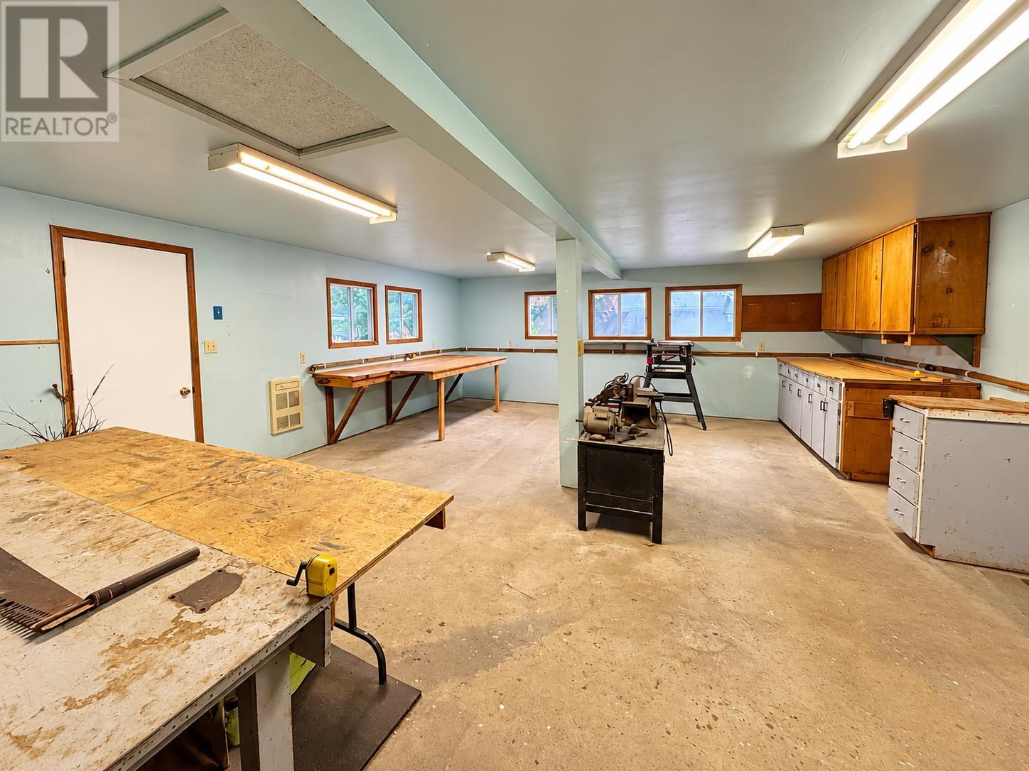 367 Northern Ave. E. - 37