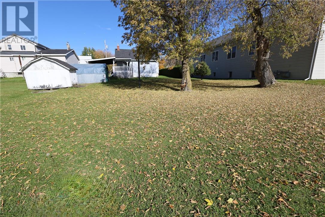 42 Rutland Avenue — photo 17