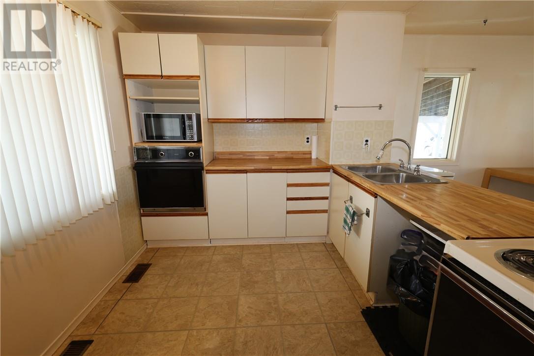 42 Rutland Avenue - 34