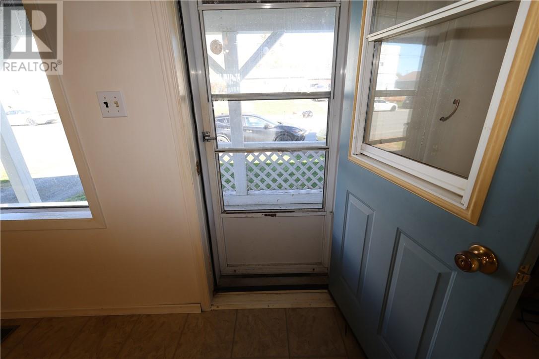 42 Rutland Avenue - 38