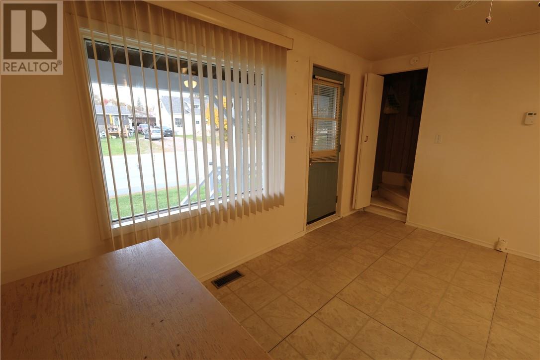 42 Rutland Avenue — photo 45