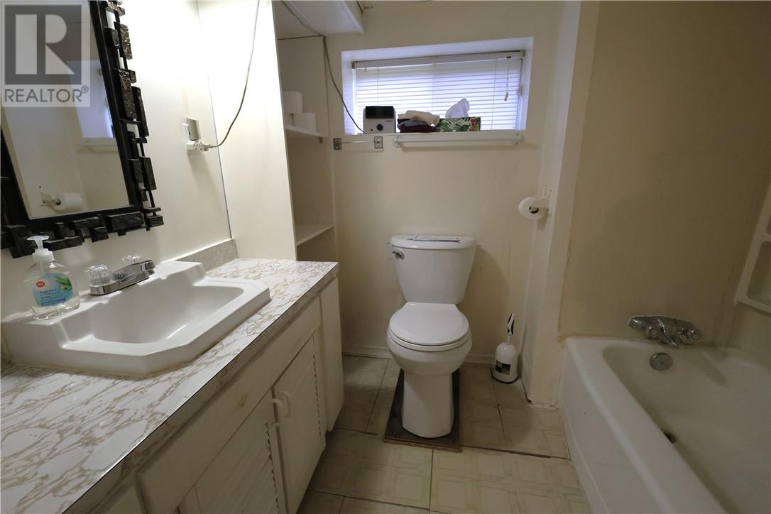 42 Rutland Avenue — photo 68