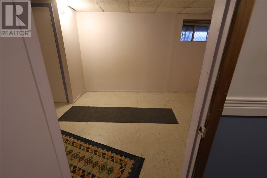 42 Rutland Avenue — photo 73