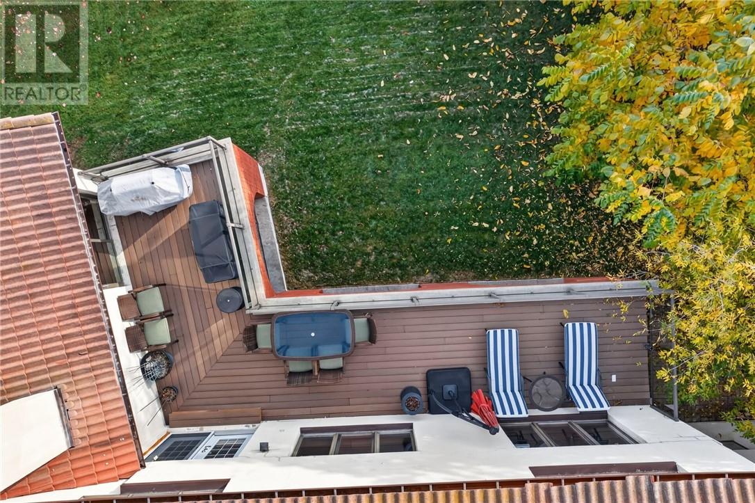 37 Thorncliffe Court — photo 18