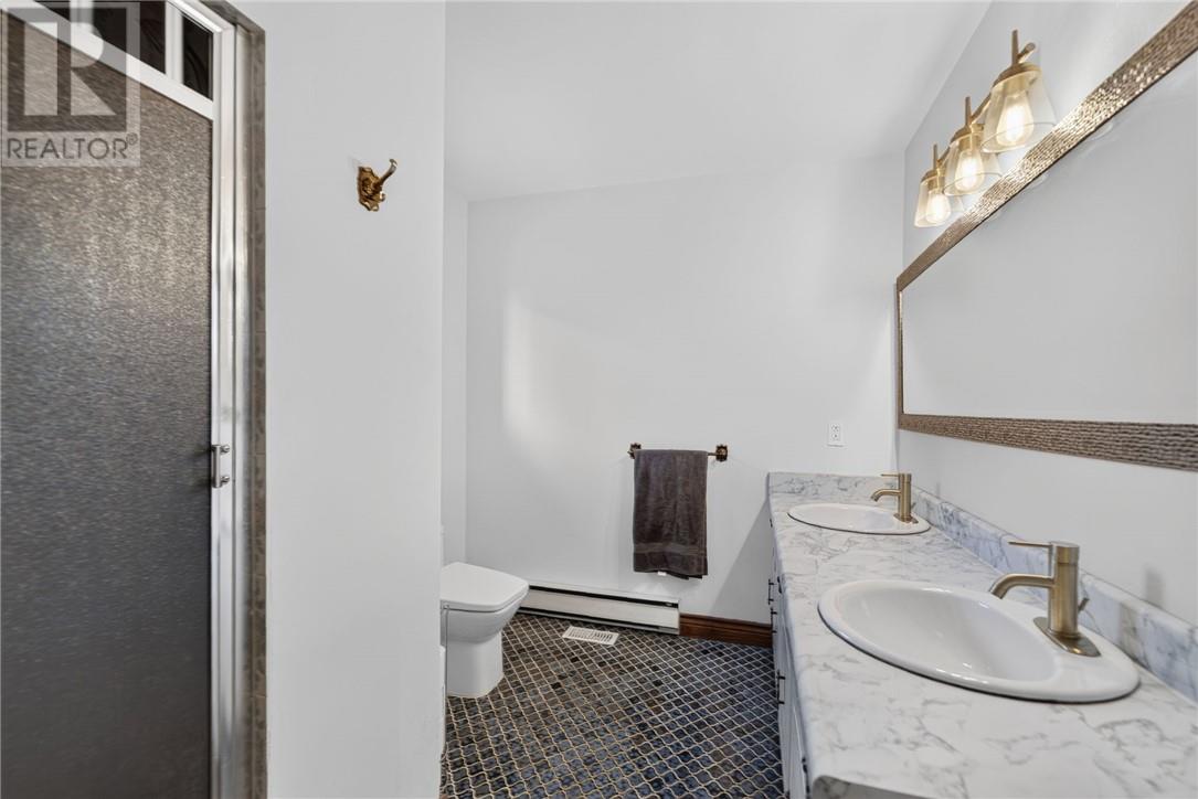 37 Thorncliffe Court — photo 43