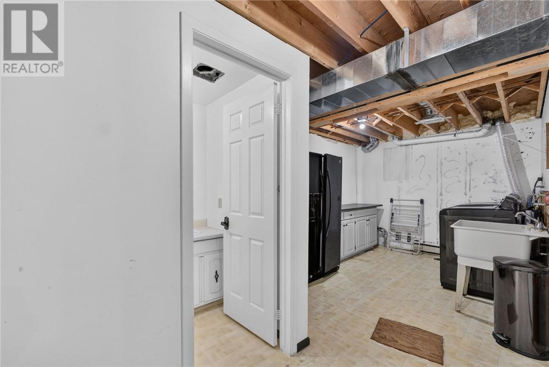 37 Thorncliffe Court — photo 84