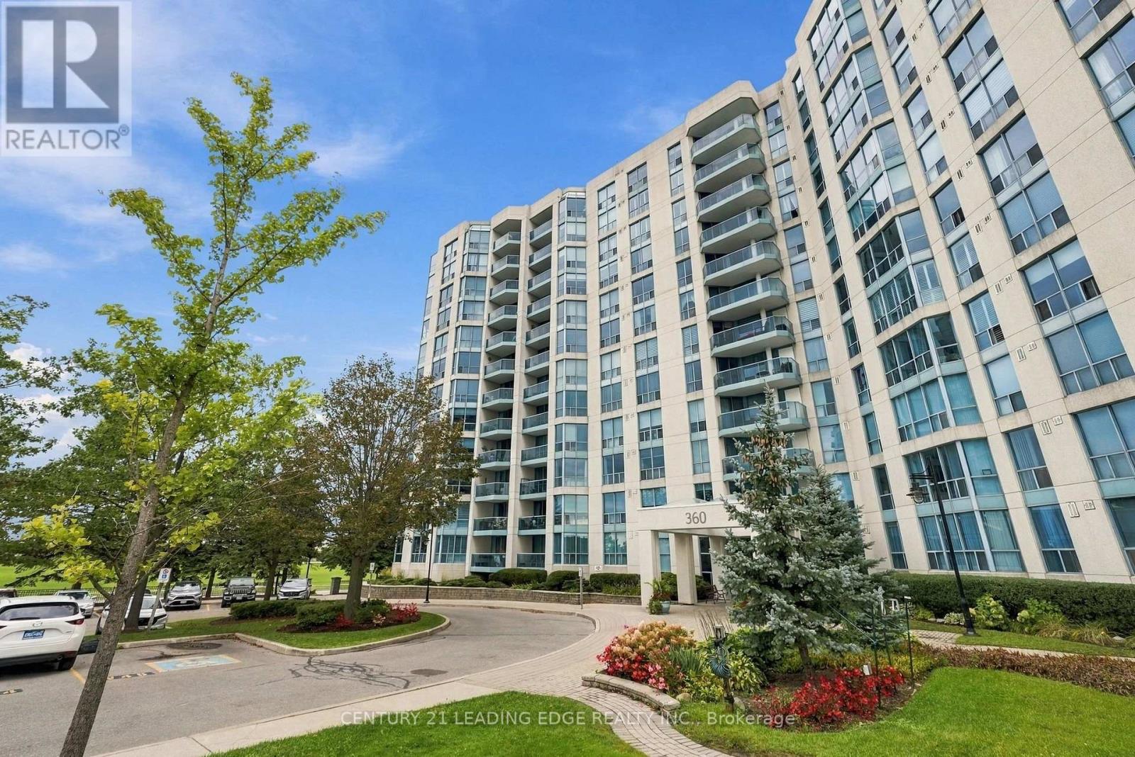 611- 360 Watson Street West, Whitby, ON photo 8