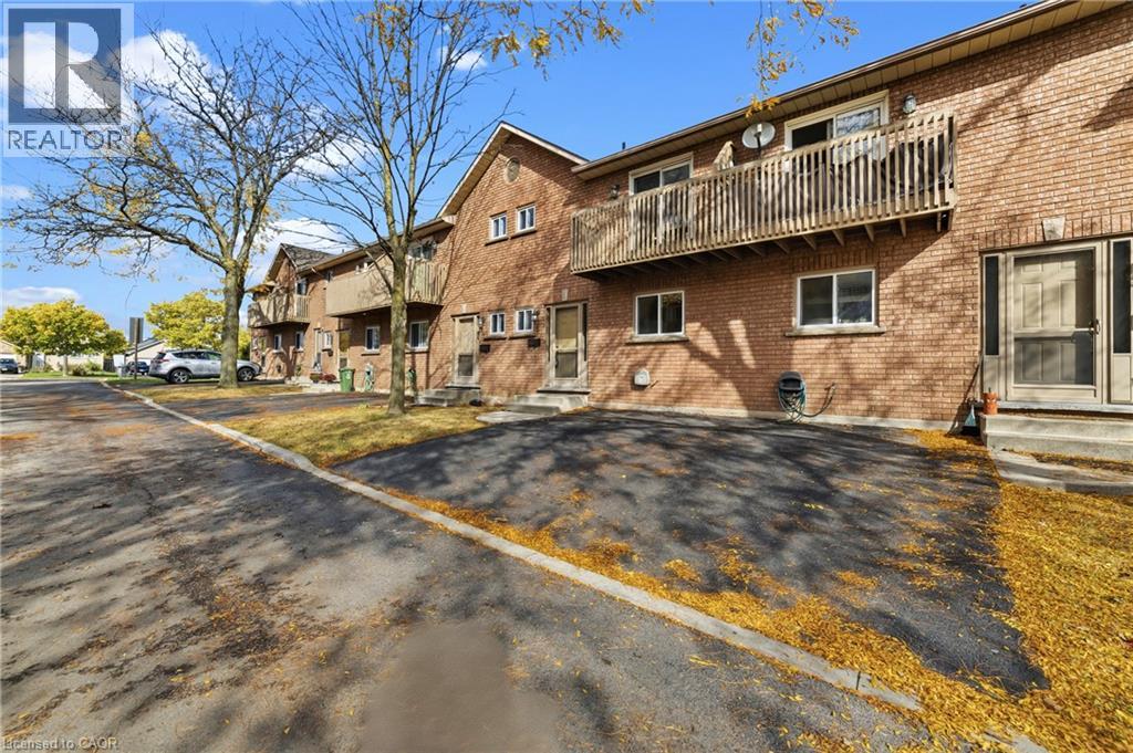 1475 Upper Gage Avenue — photo 2