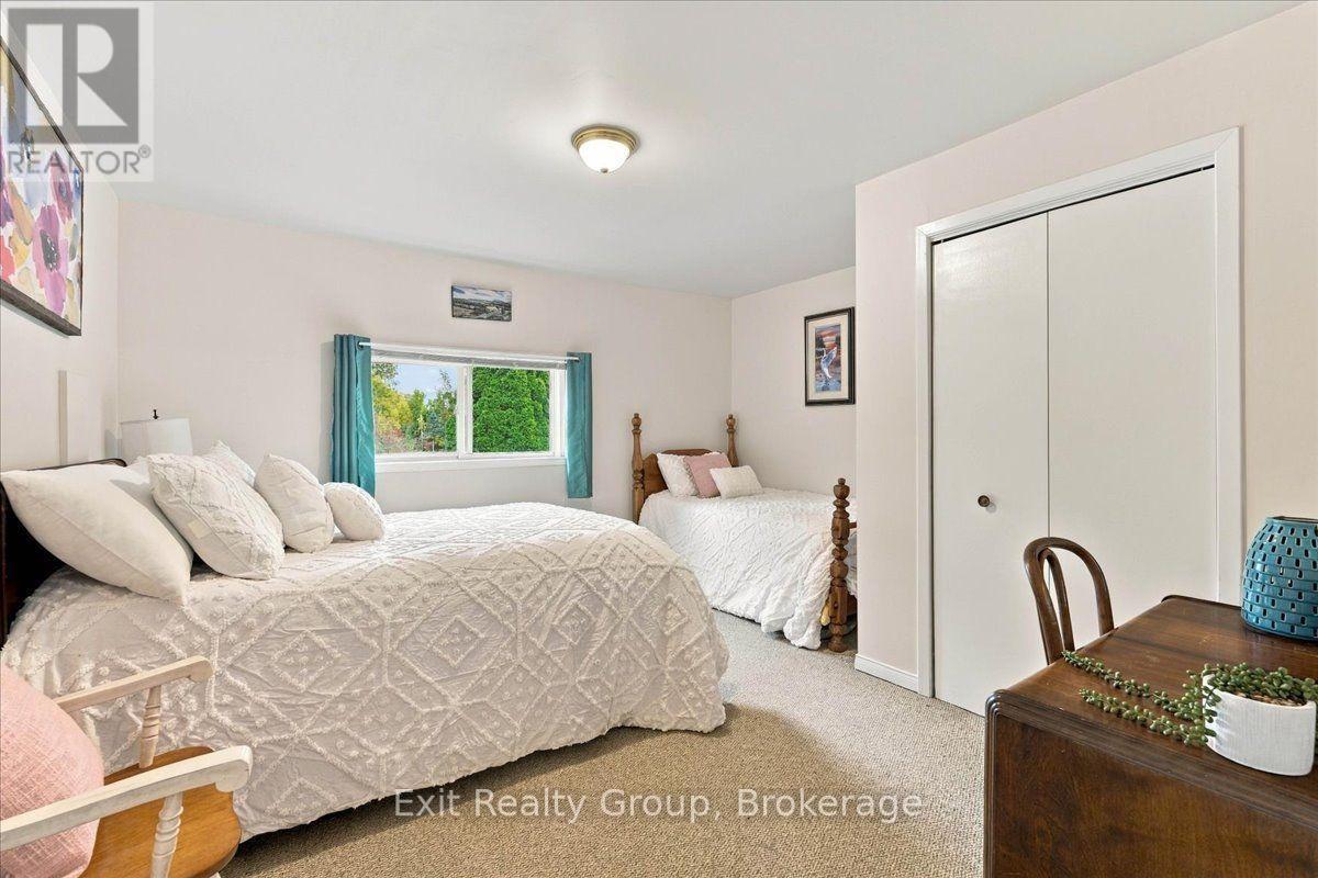 341 Downs Road — photo 25