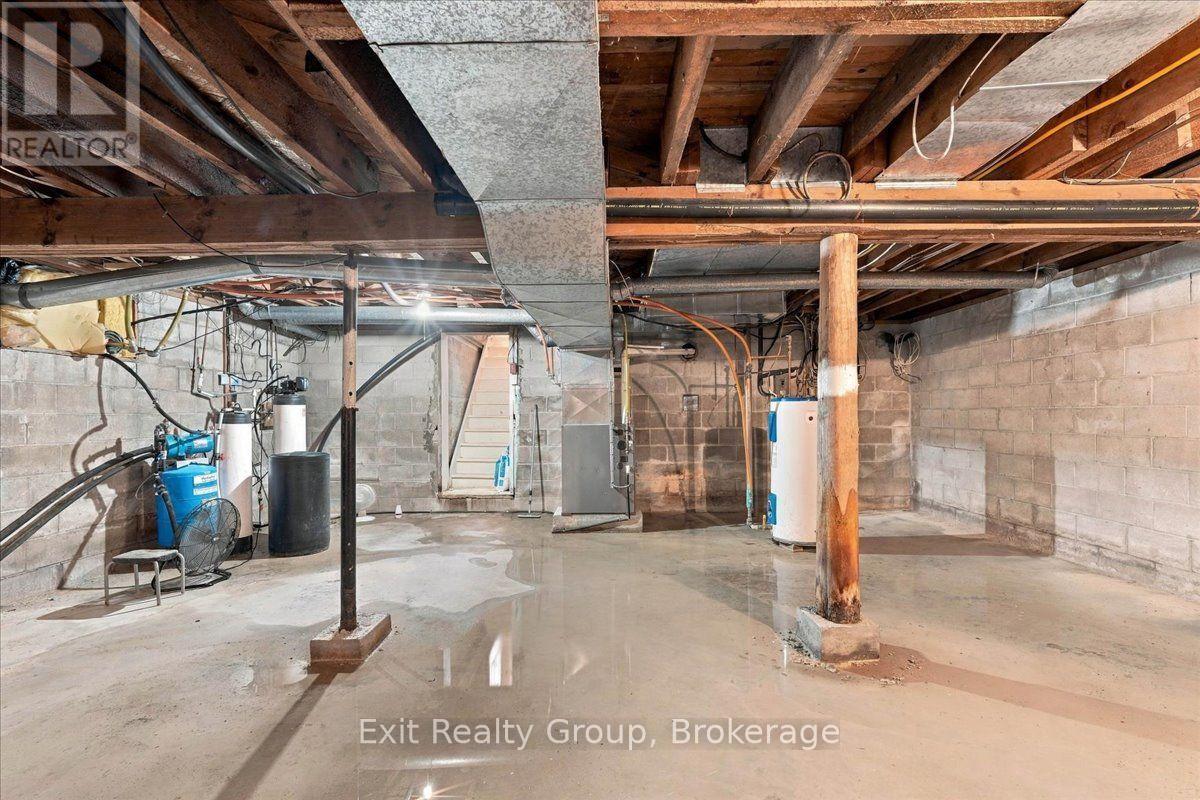 341 Downs Road — photo 28