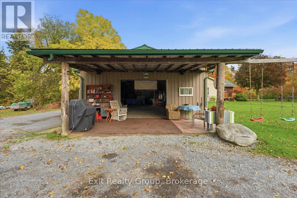 341 Downs Road — photo 37