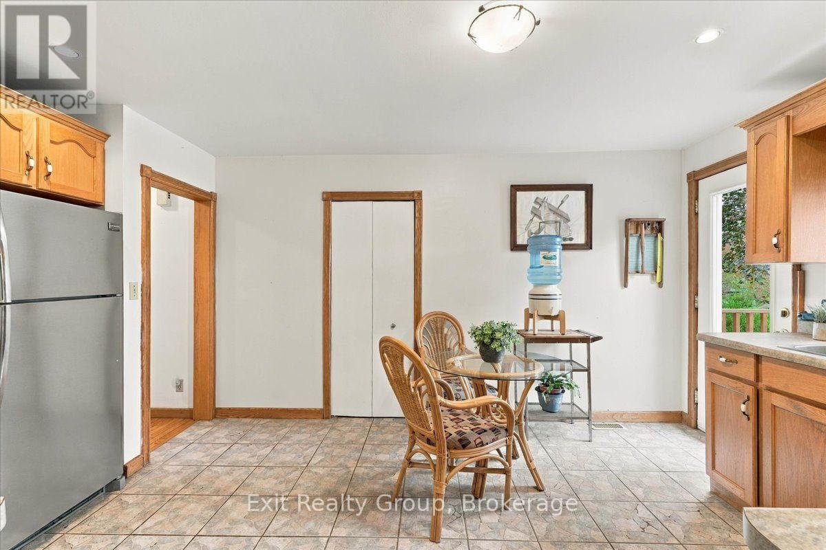 341 Downs Road — photo 8
