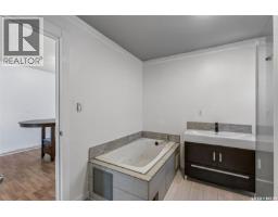147 30th Street E, Prince Albert, SK S6V1Z2 Photo 13
