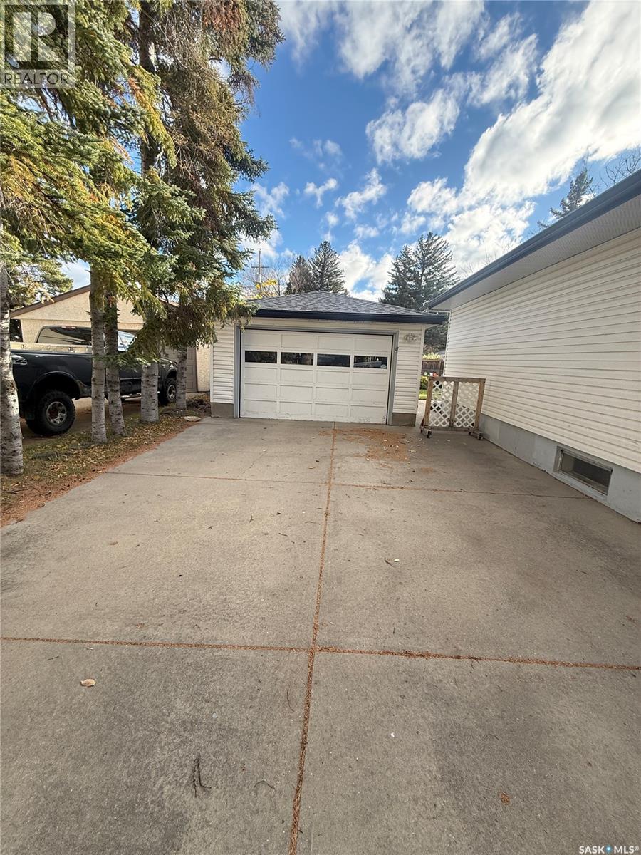 2517 Wiggins AVENUE S, Saskatoon — photo 4