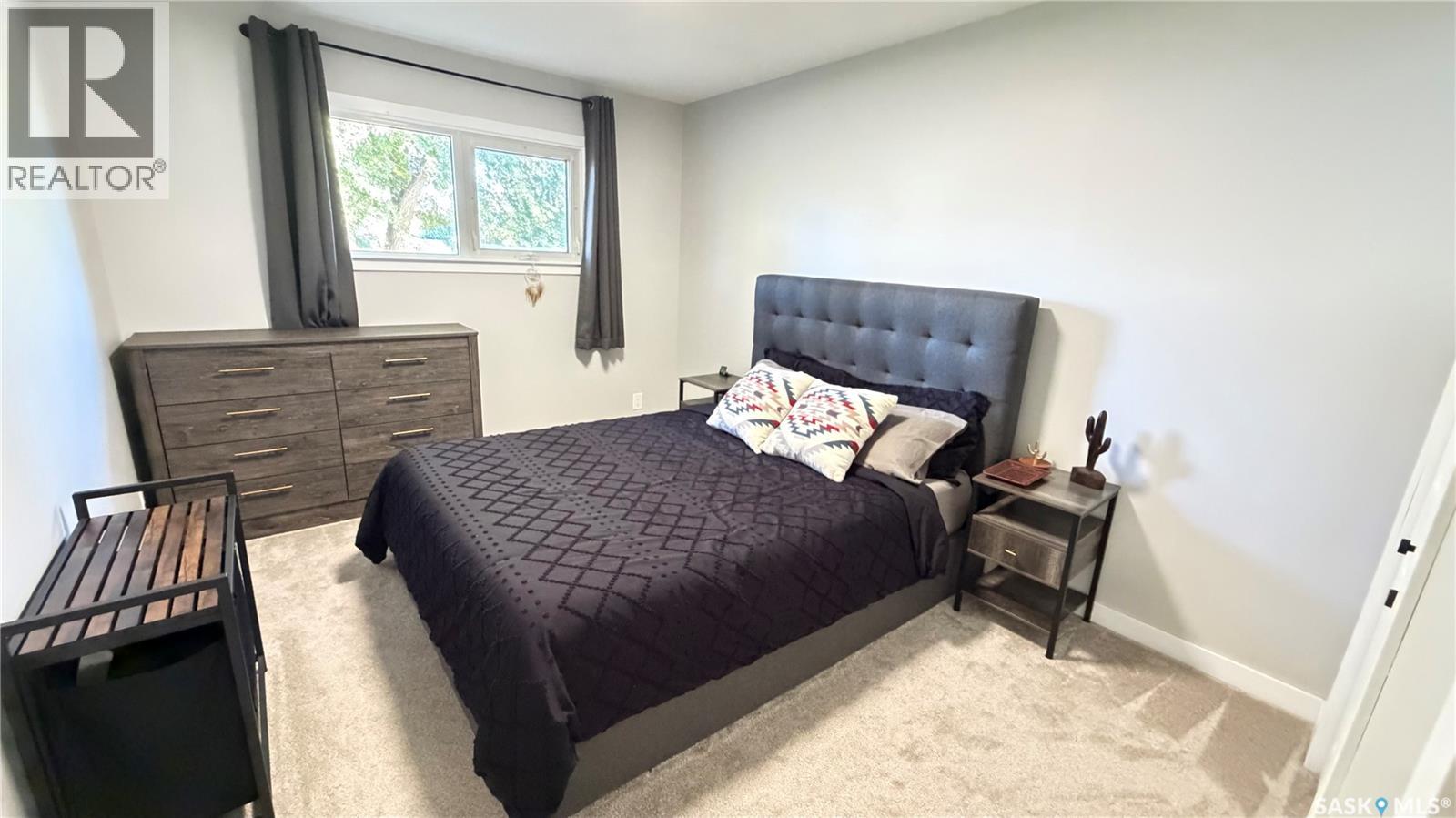735 Jasper STREET - 24