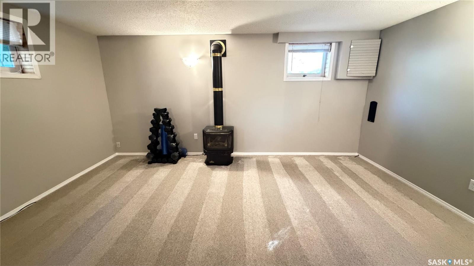 735 Jasper STREET - 33