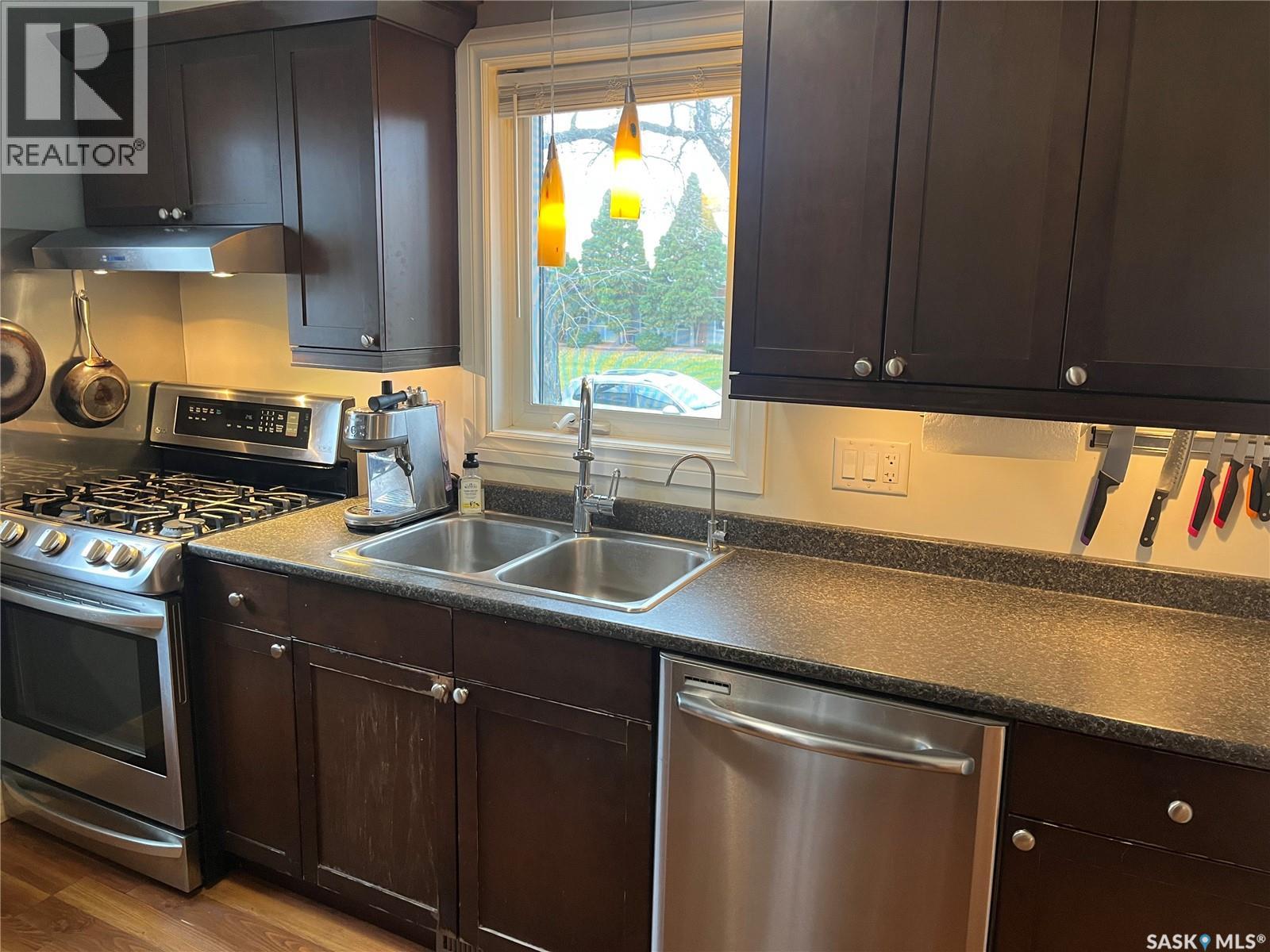 2101 KING STREET - 11