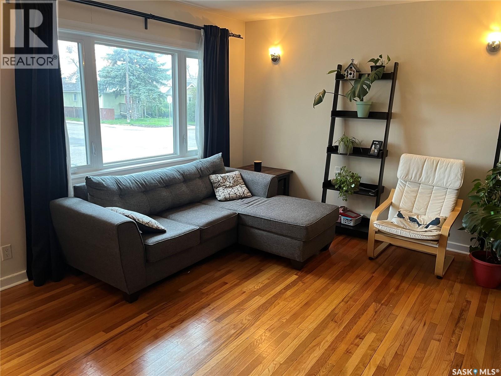 2101 KING STREET - 8