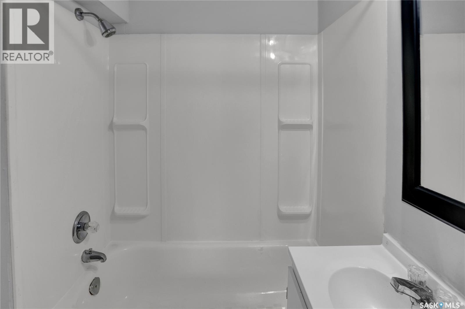 406 Main STREET S, Moose Jaw — photo 17