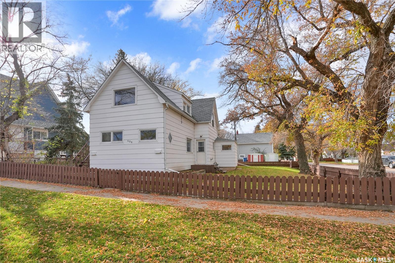 406 Main STREET S - 42