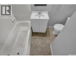 Laundry room - 406 Main Street S, Moose Jaw, SK S6H5S9 Photo 16