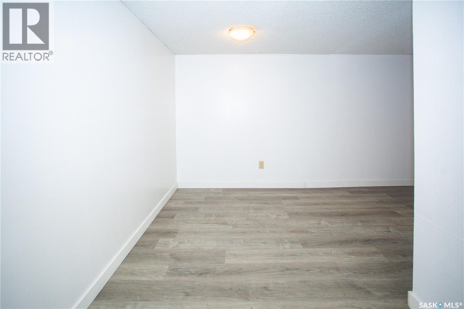114 Willoughby CRESCENT, Saskatoon — photo 36