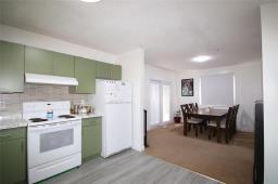 Mud room - 122 1st Street Se, Carman, MB R0G0J0 Photo 8