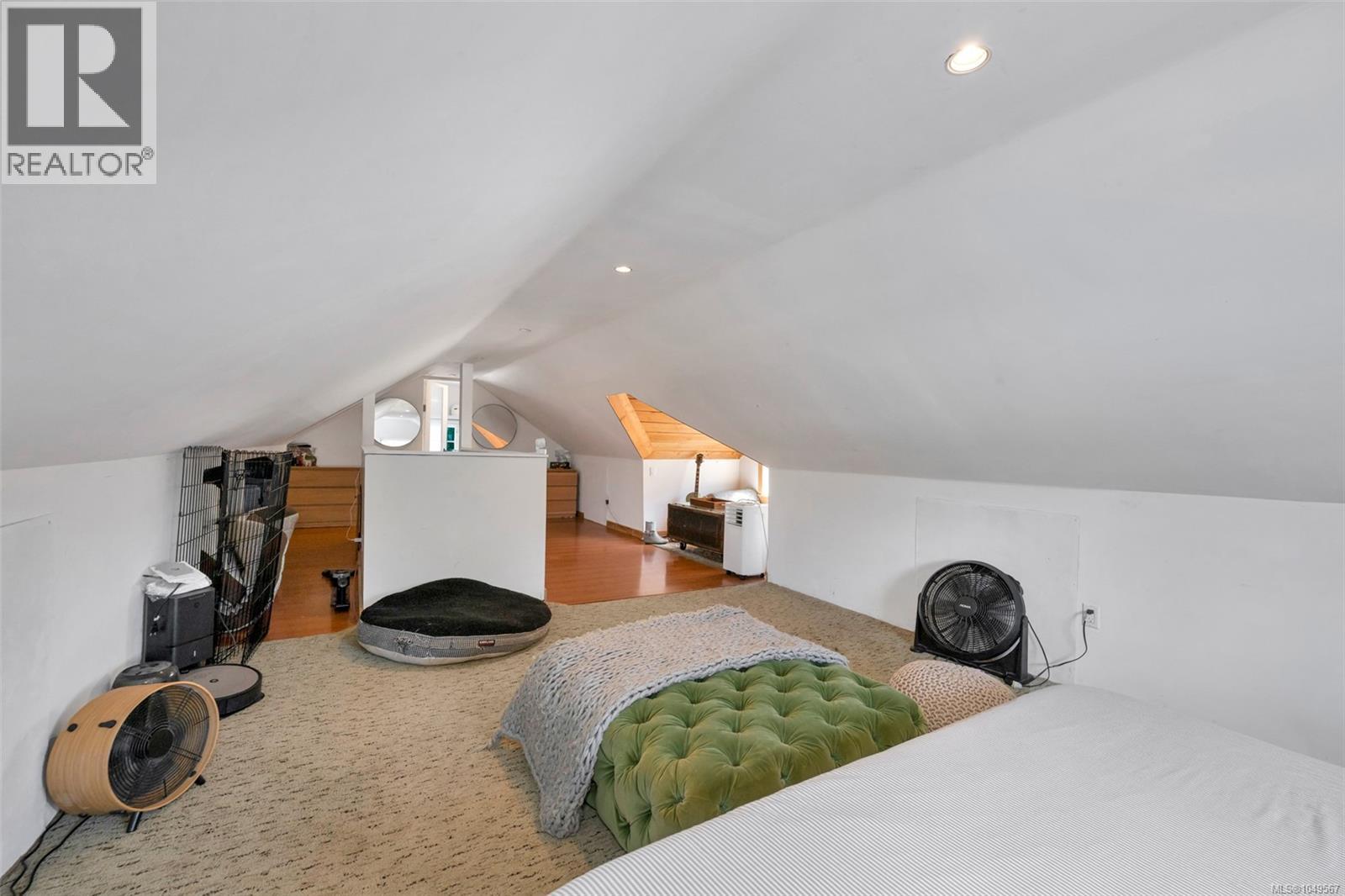 476 Ypres St - 21