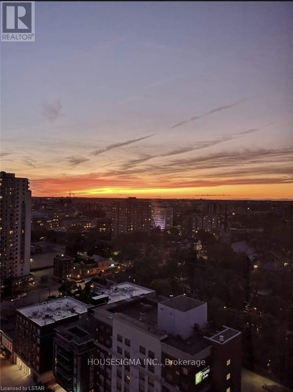 389 Dundas Street — photo 14