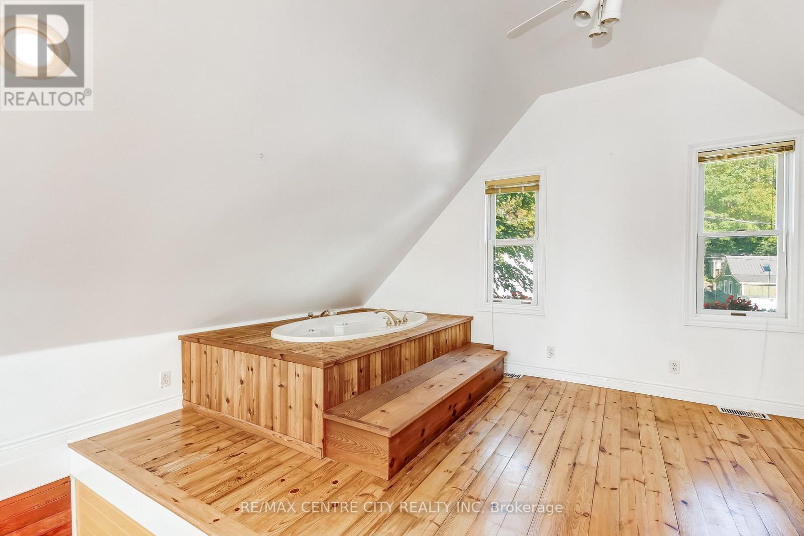 347 Fourth Street — photo 18