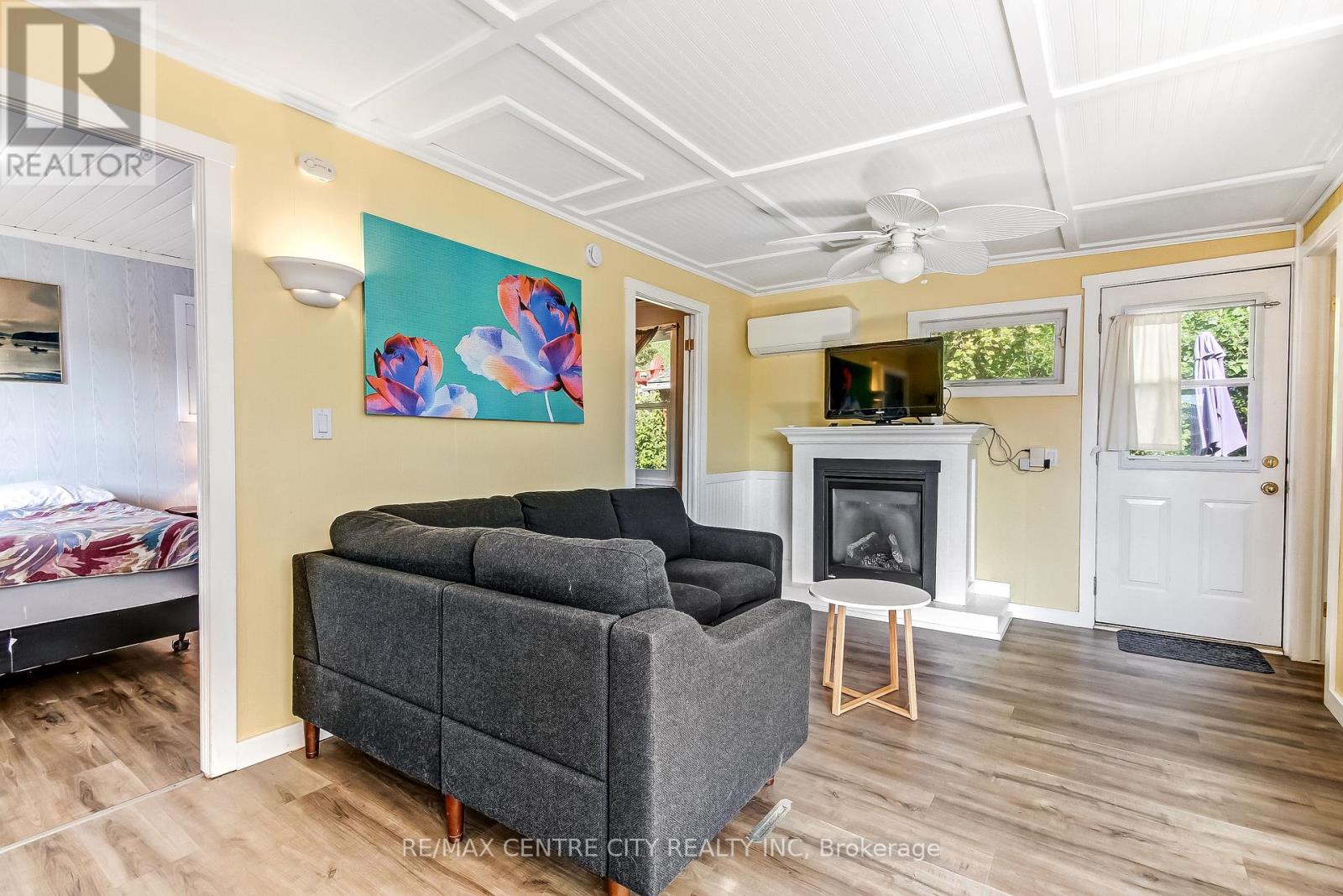 341 First Street — photo 4