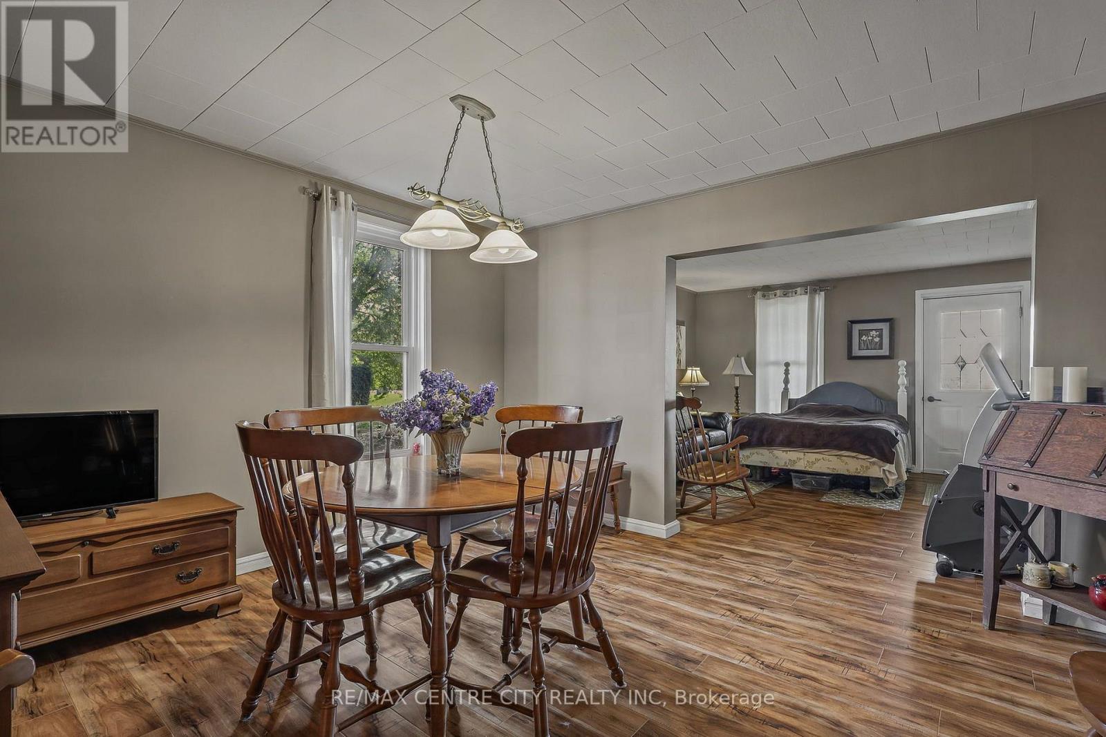 9200 Springwater Road — photo 16
