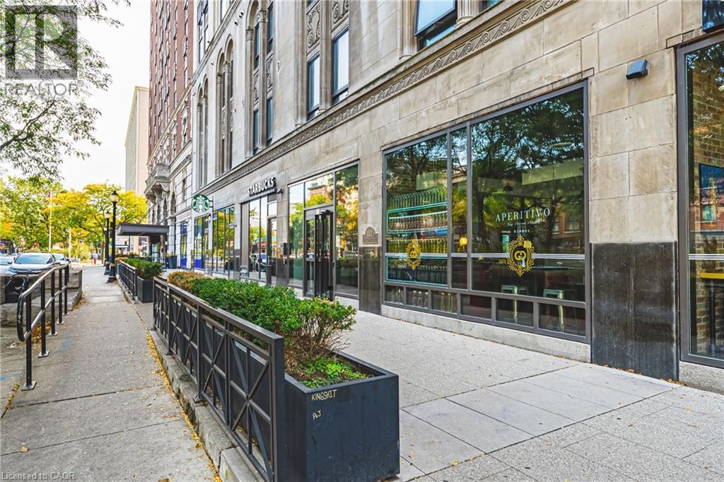 112 King Street East — photo 3