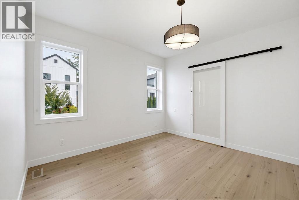 1 1080 9 Avenue Northeast, Salmon Arm