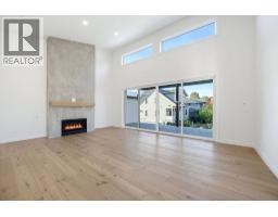 Full ensuite bathroom - 1080 9 Avenue Ne Unit# 1 Lot# Proposed, Salmon Arm, BC V1E4A8 Photo 9