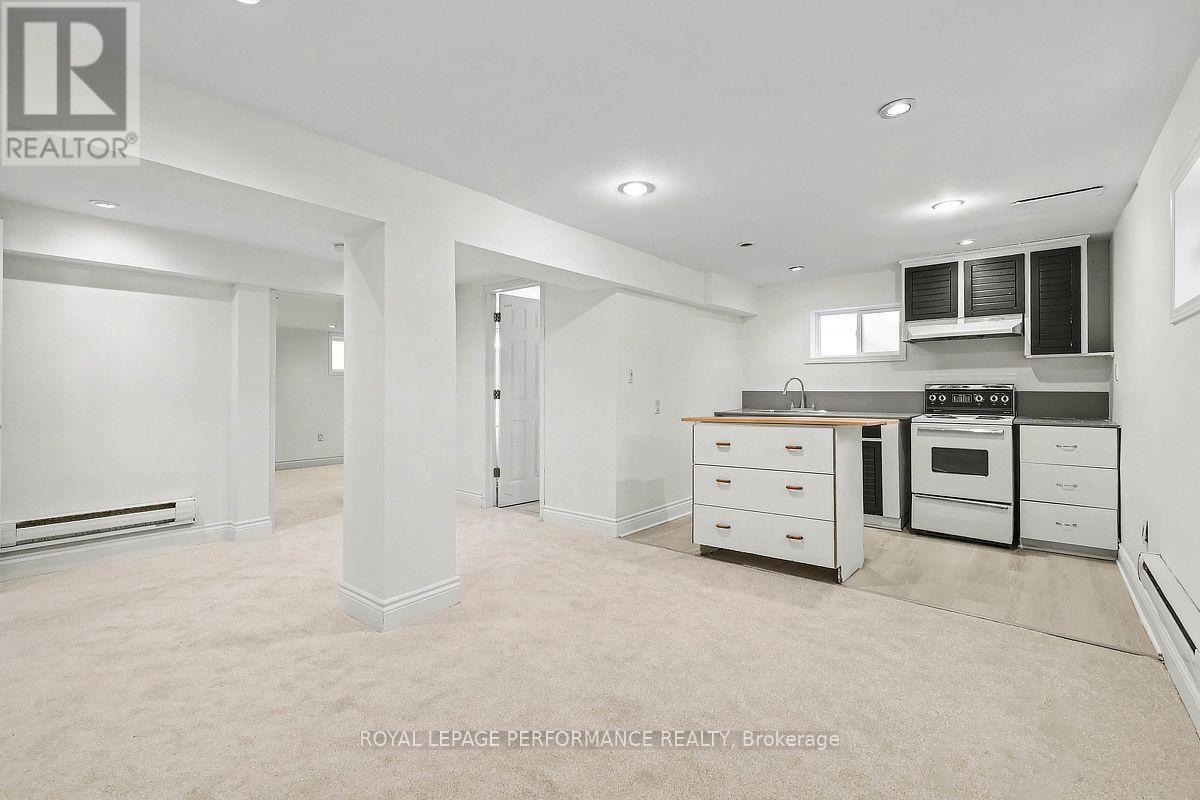 856 Iroquois Road