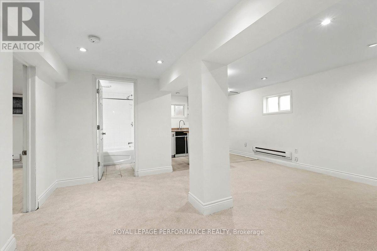 856 Iroquois Road