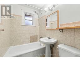 Bedroom 3 - 856 Iroquois Road, Ottawa, ON K2A3N2 Photo 9