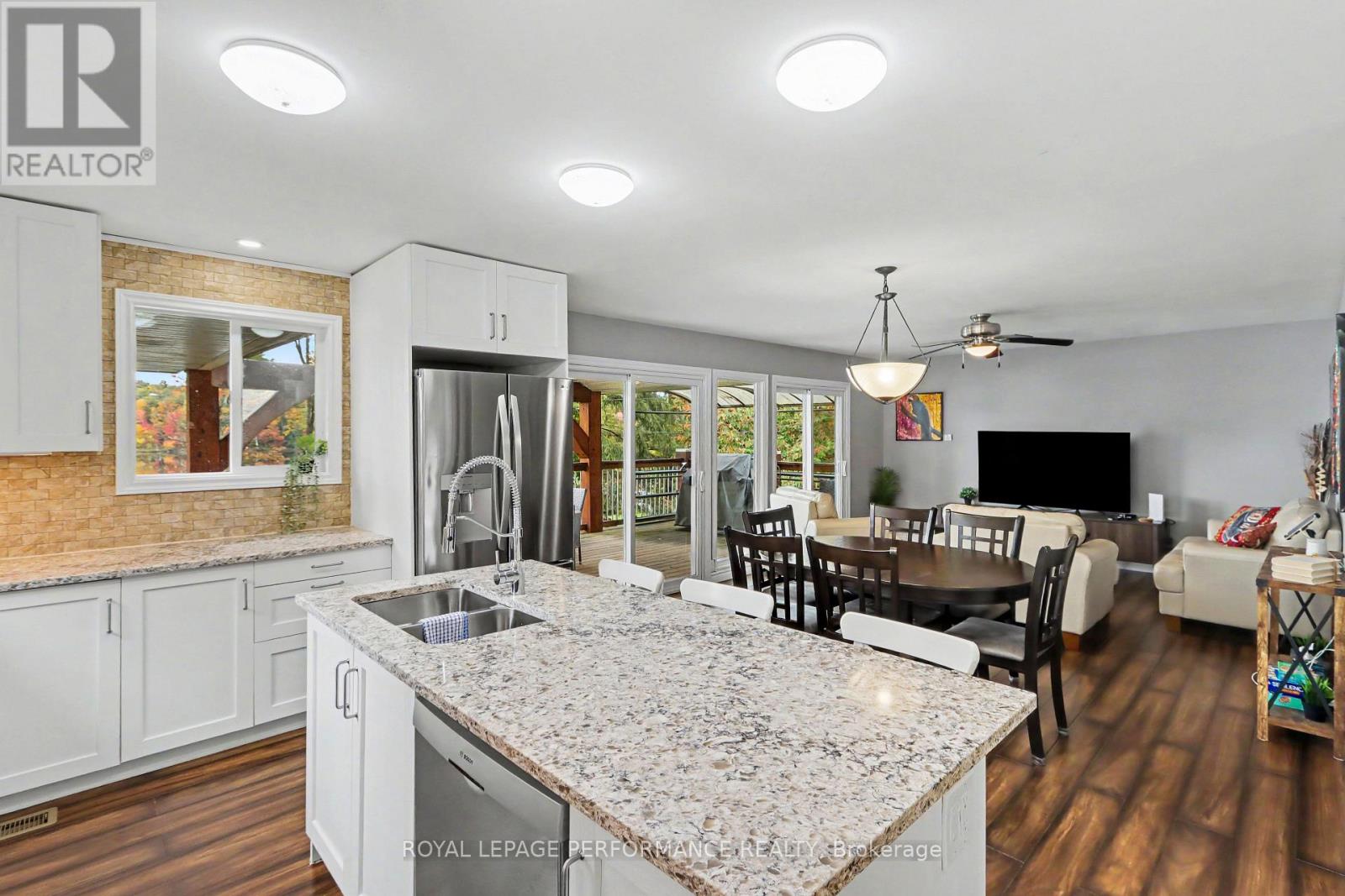 16 Kerry Forest Drive