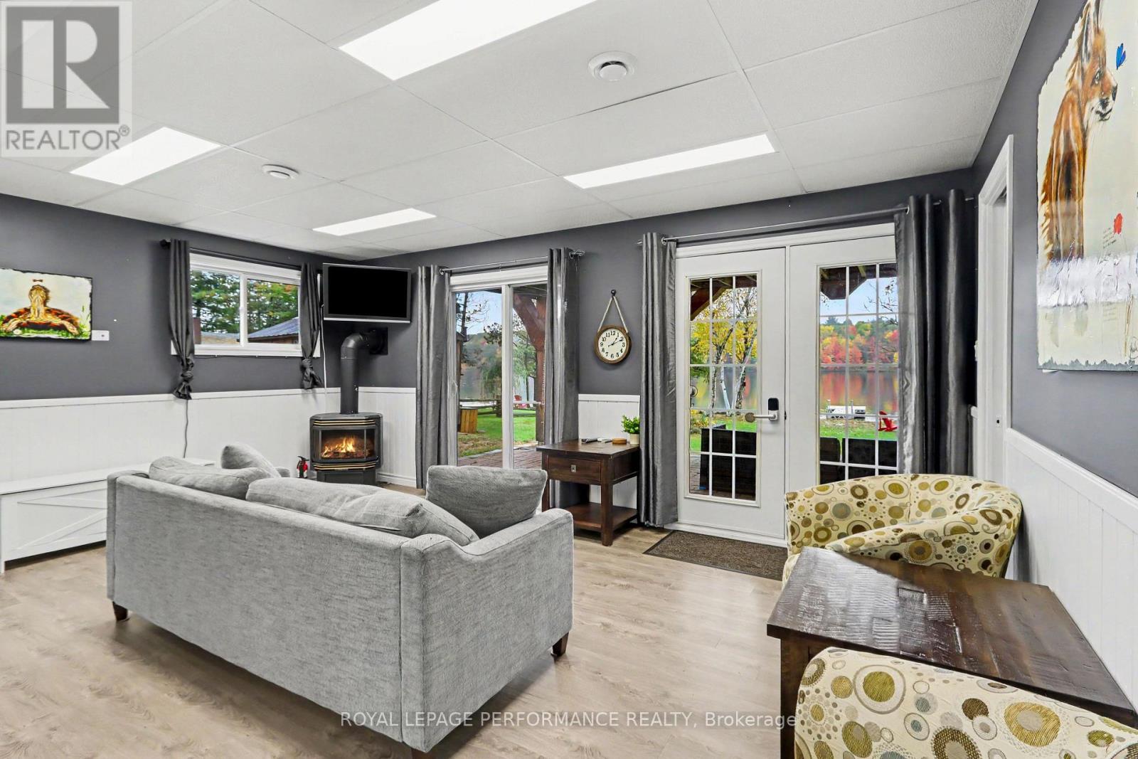 16 Kerry Forest Drive