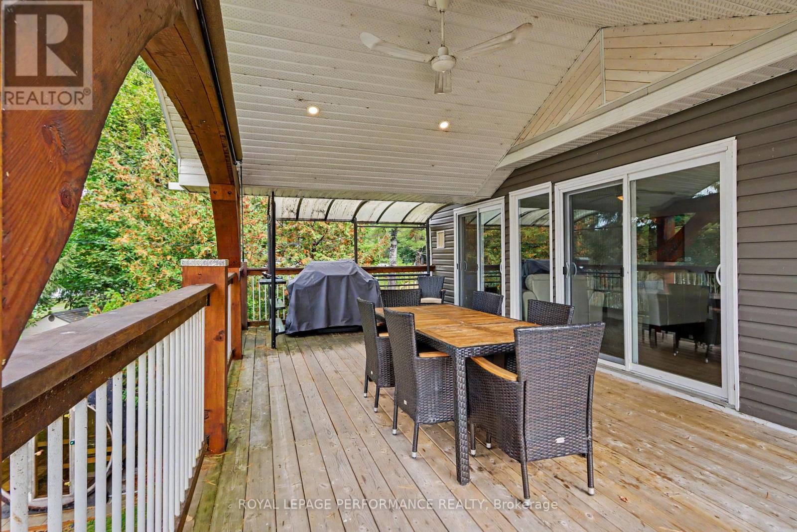 16 Kerry Forest Drive
