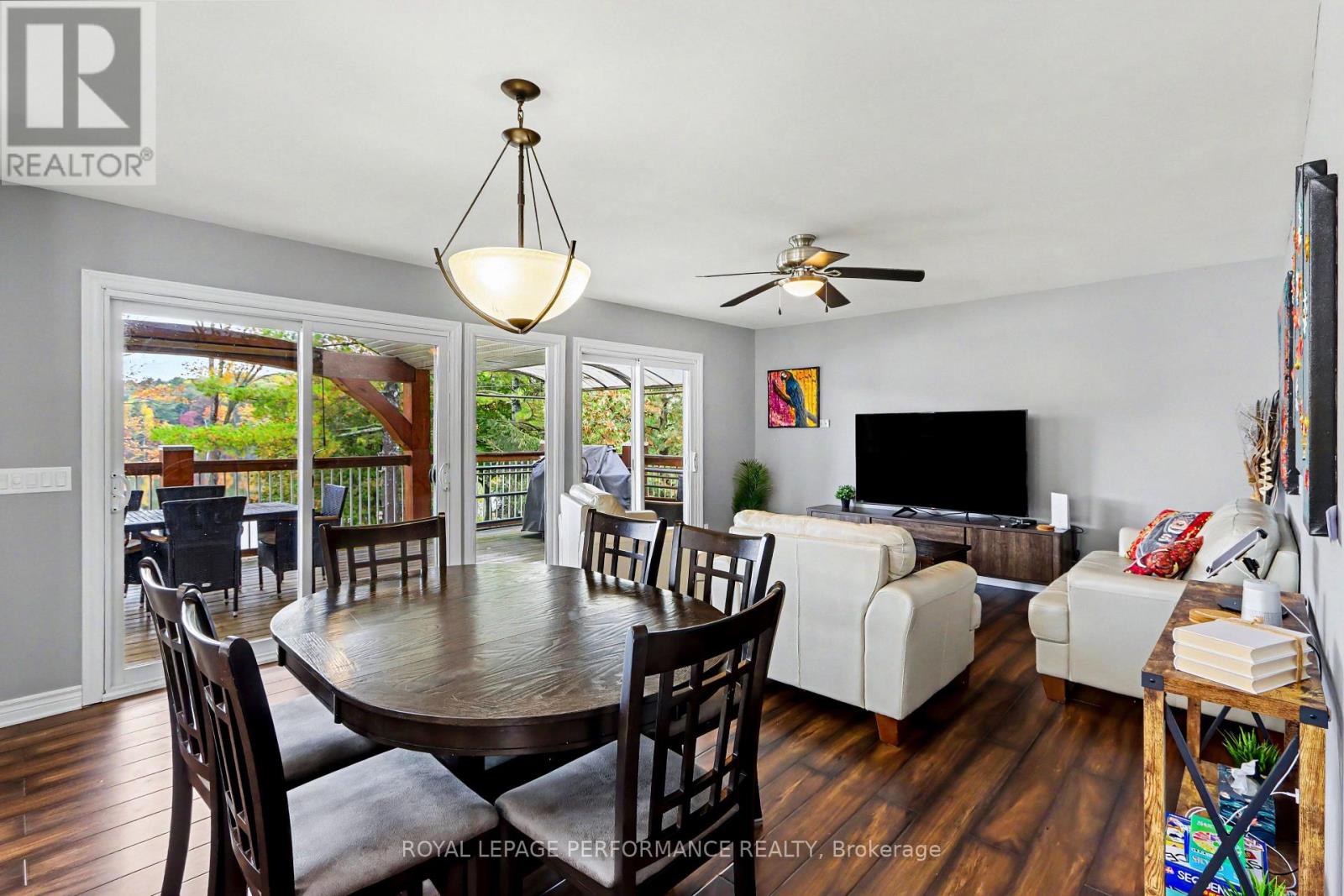 16 Kerry Forest Drive
