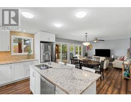 16 Kerry Forest Drive, Front Of Yonge, ON K0E1R0 Photo 11